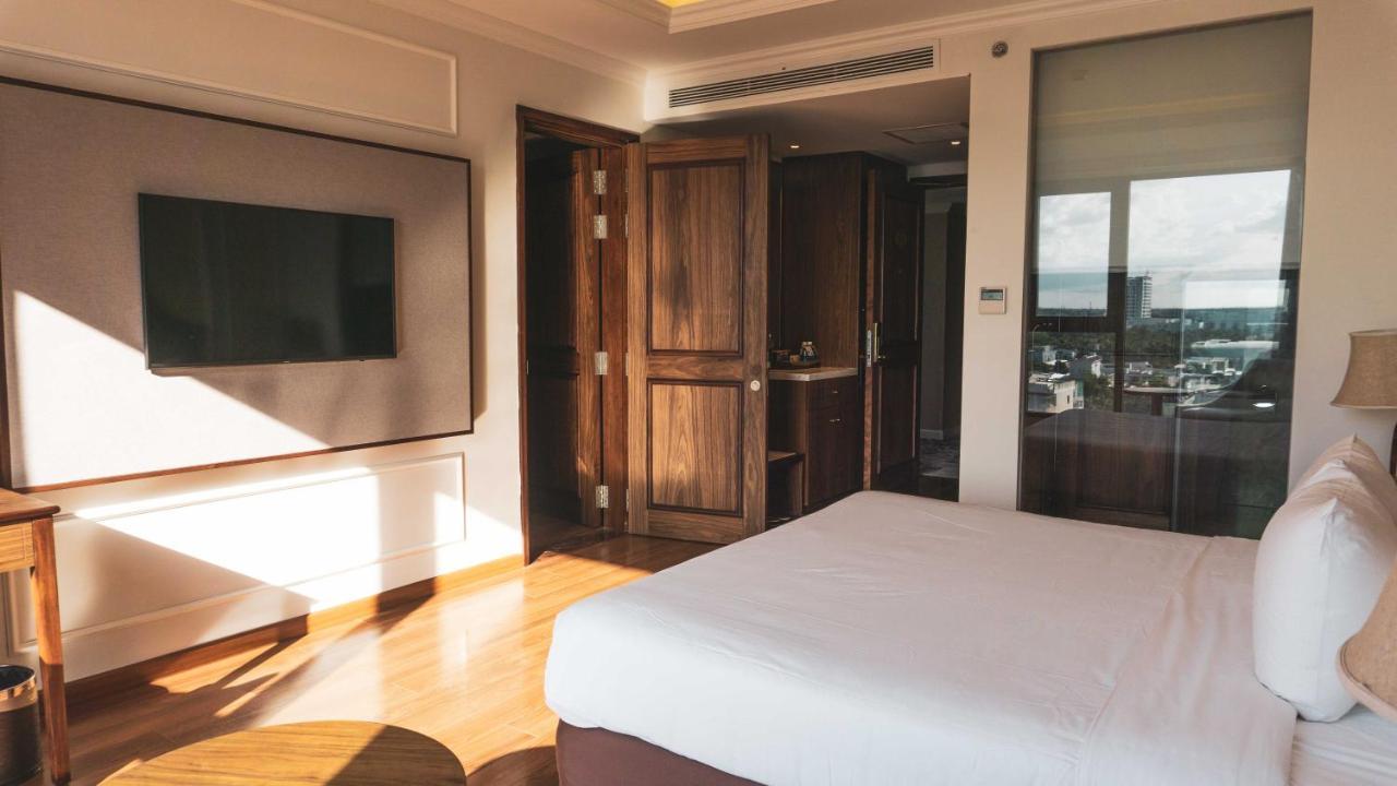 Phu Cuong Hotel Ca Mau Экстерьер фото